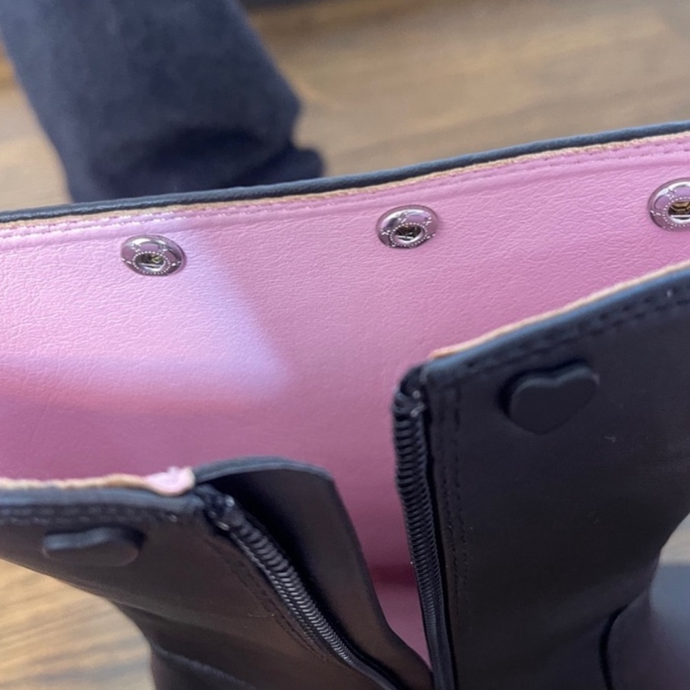 Dolls-kills snuggle wonderland platform boots - Picture 3 of 5